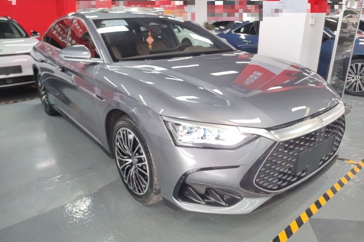 Used BYD Han 2022 DM-i 121KM Prestige Model Front Right 45 Deg