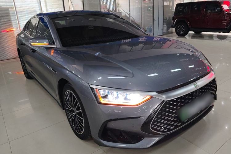 Used BYD Han 2022 DM-i 121KM Luxury Model Front Right 45 Deg