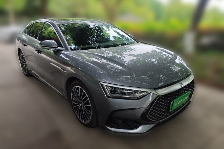 Used BYD Han 2022 DM-i 121KM Luxury Model Front Right 45 Deg