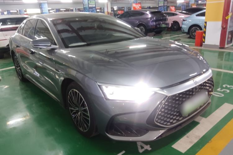 Used BYD Han 2022 DM-i 121KM Luxury Model Front Right 45 Deg