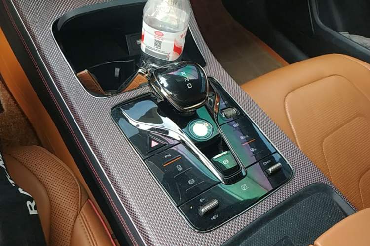 Used BYD Han 2022 DM-i 121KM Luxury Model Gear Lever