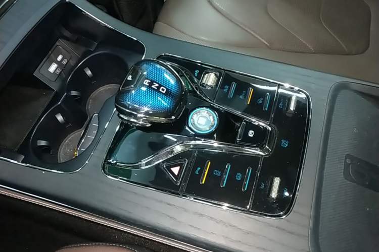 Used BYD Han 2022 DM-i 121KM Luxury Model Gear Lever