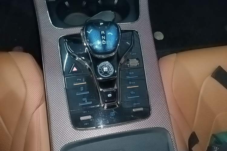 Used BYD Han 2022 DM-i 121KM Luxury Model Gear Lever