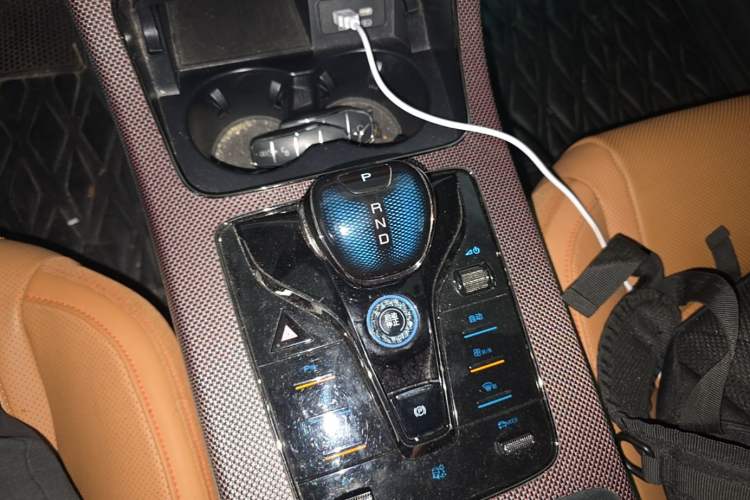 Used BYD Han 2022 DM-i 121KM Luxury Model Gear Lever