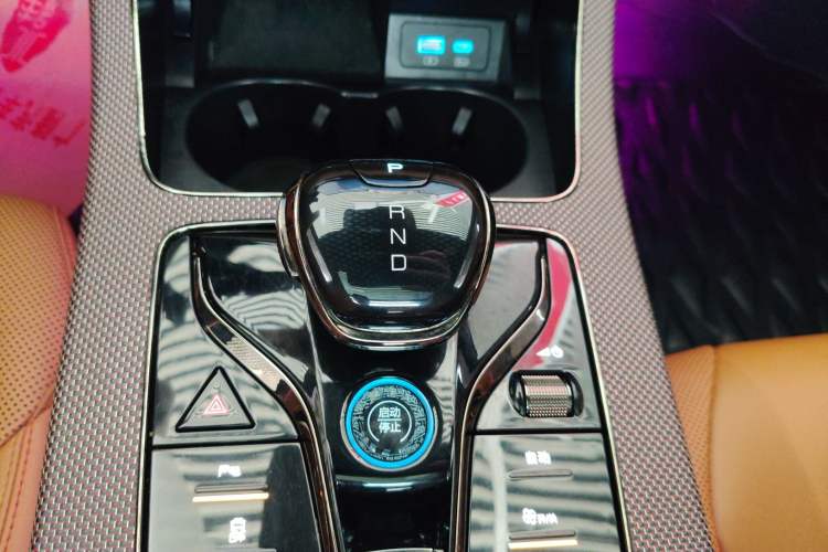 Used BYD Han 2022 DM-i 121KM Luxury Model Gear Lever