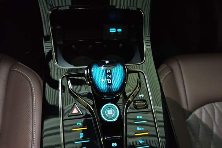 Used BYD Han 2022 DM-i 121KM Prestige Model Gear Lever
