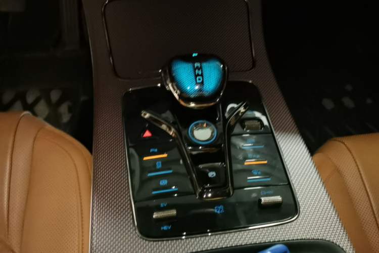 Used BYD Han 2022 DM-i 121KM Luxury Model Gear Lever