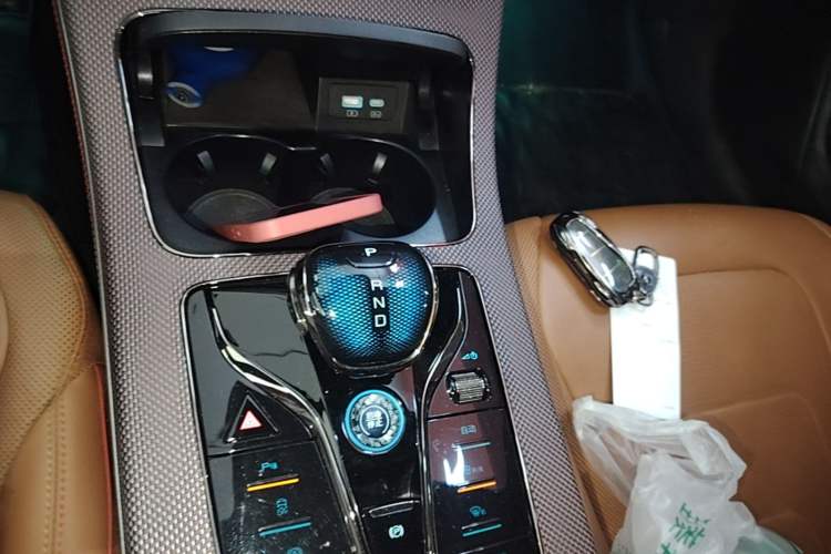 Used BYD Han 2022 DM-i 121KM Luxury Model Gear Lever