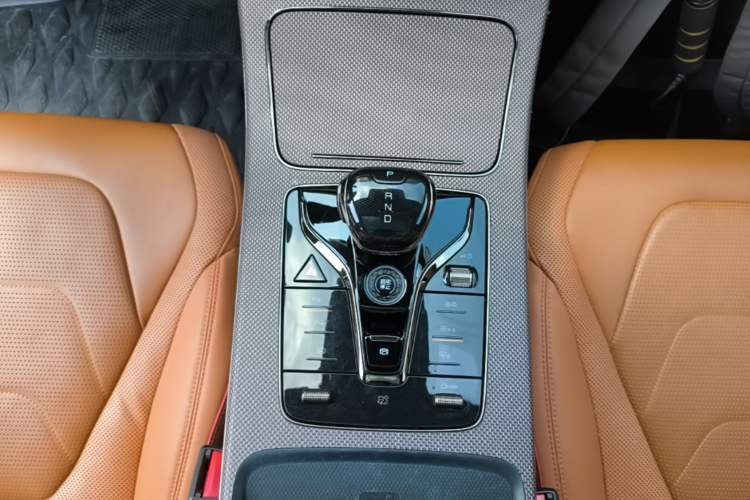 Used BYD Han 2022 EV Genesis Edition 610KM All-Wheel Drive Premium Model Gear Lever