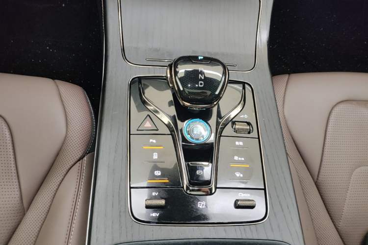 Used BYD Han 2022 DM-i 121KM Luxury Model Gear Lever