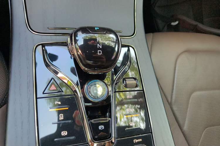 Used BYD Han 2022 DM-i 121KM Luxury Model Gear Lever