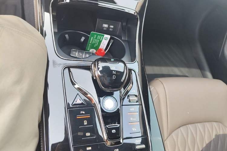 Used BYD Han 2022 EV Genesis Edition 715KM Front-Wheel-Drive Prestige Model Gear Lever