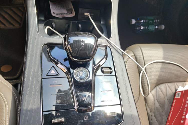 Used BYD Han 2022 DM-i 121KM Luxury Model Gear Lever