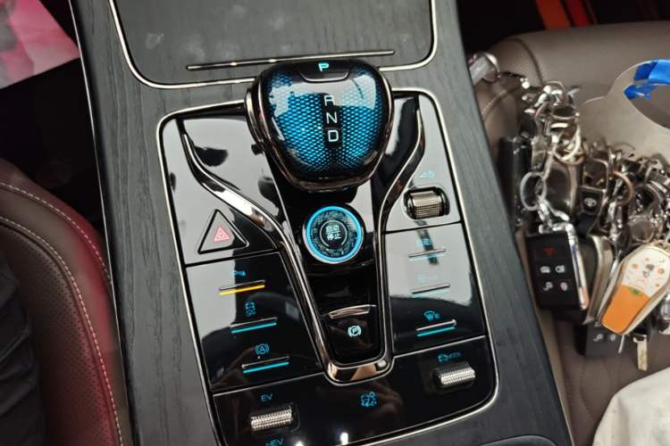 Used BYD Han 2022 DM-i 121KM Luxury Model Gear Lever