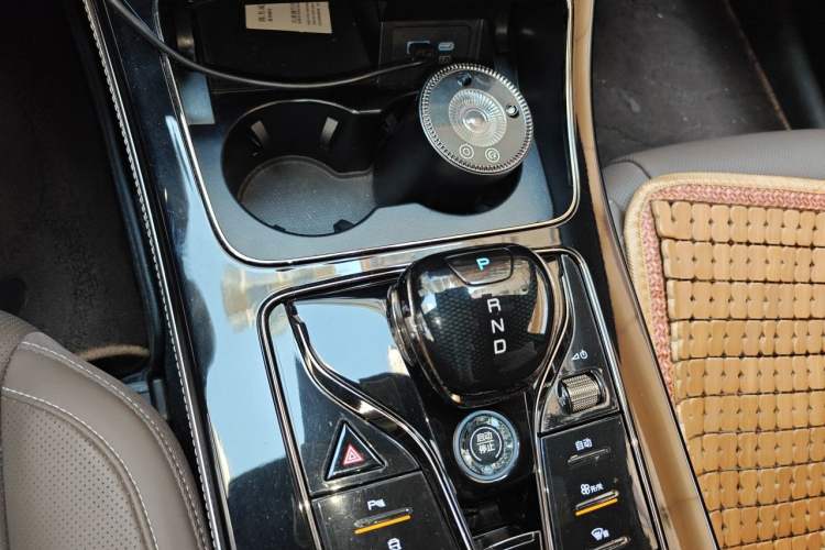 Used BYD Han 2022 DM-i 121KM Prestige Model Gear Lever