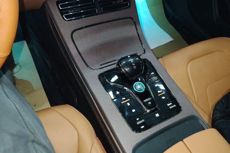 Used BYD Han 2022 DM-i 121KM Luxury Model Gear Lever