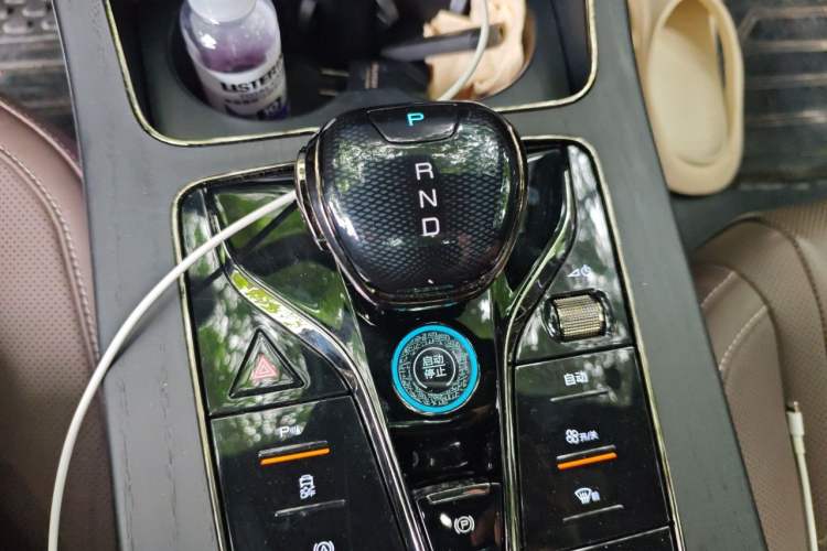 Used BYD Han 2022 DM-i 121KM Luxury Model Gear Lever