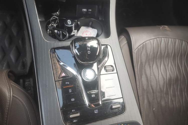 Used BYD Han 2022 DM-i 121KM Luxury Model Gear Lever