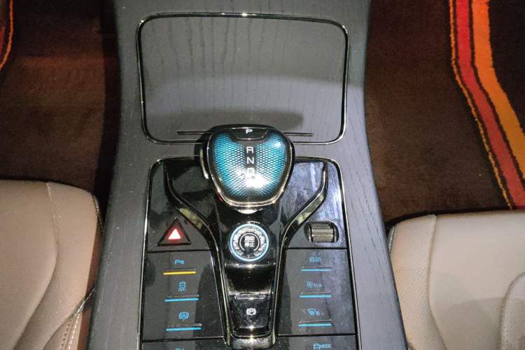 Used BYD Han 2022 DM-i 121KM Luxury Model Gear Lever