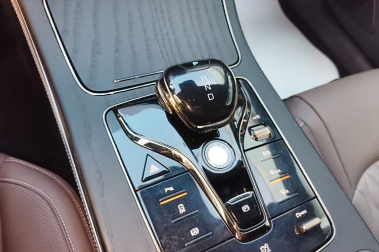 Used BYD Han 2022 DM-i 121KM Luxury Model Gear Lever