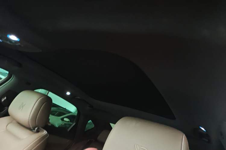 Used BYD Han 2022 EV Genesis Edition 715KM Front-Wheel-Drive Prestige Model Headliner