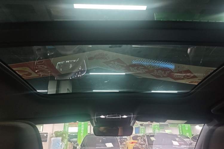 Used BYD Han 2022 EV Genesis Edition 715KM Front-Wheel-Drive Prestige Model Headliner