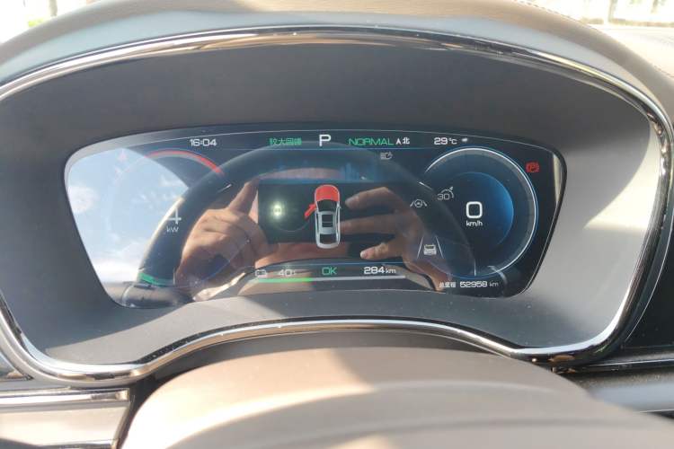 Used BYD Han 2022 EV Genesis Edition 715KM Front-Wheel-Drive Prestige Model Instrument Cluster