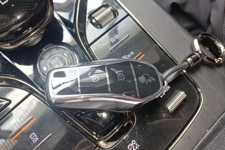 Used BYD Han 2022 DM-i 121KM Prestige Model Interior 1