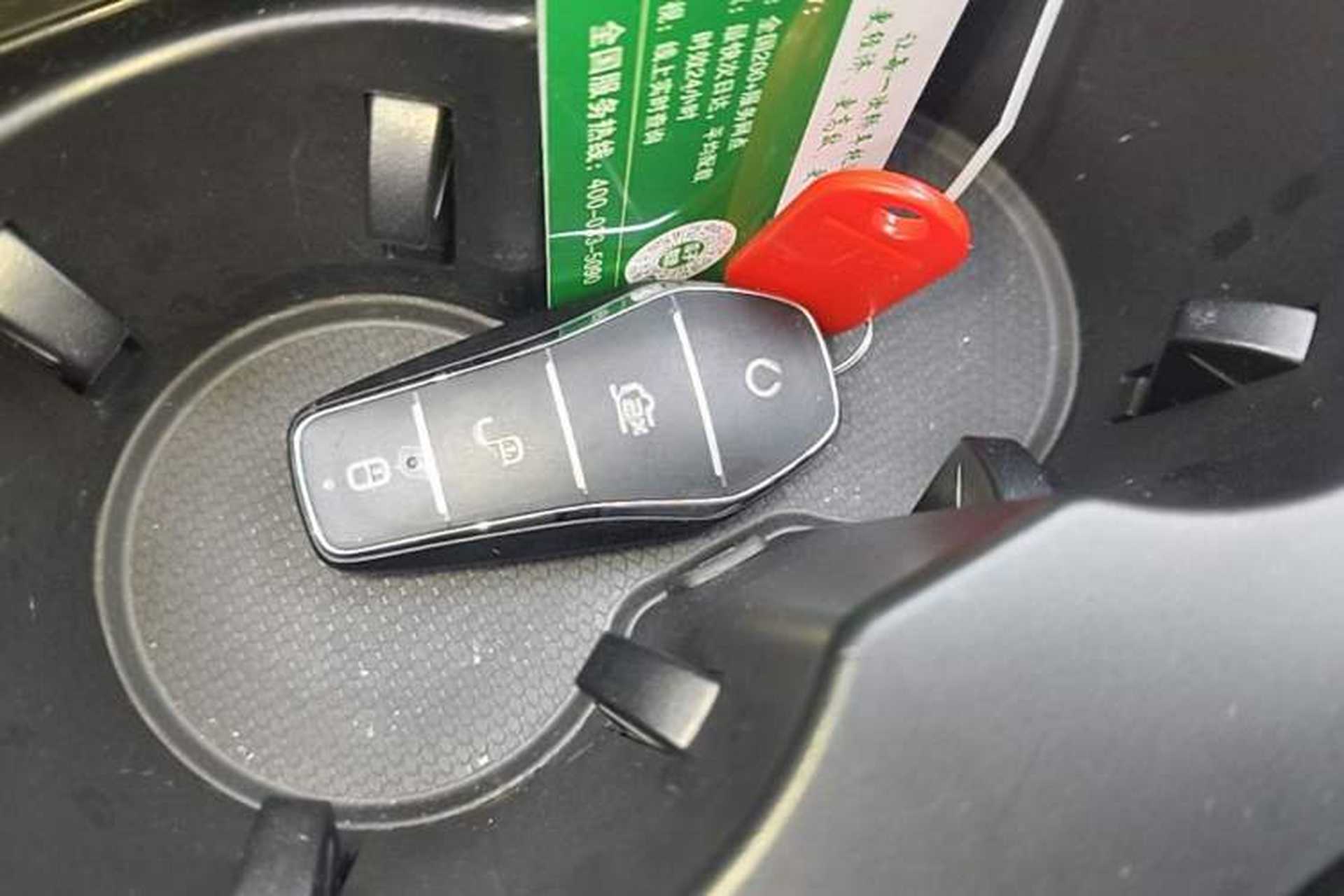 Used BYD Han 2022 EV Genesis Edition 715KM Front-Wheel-Drive Prestige Model Interior 1