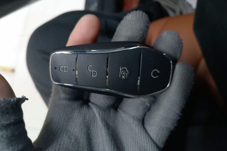 Used BYD Han 2022 DM-p 202km Four-Wheel Drive Flagship Model Interior 1