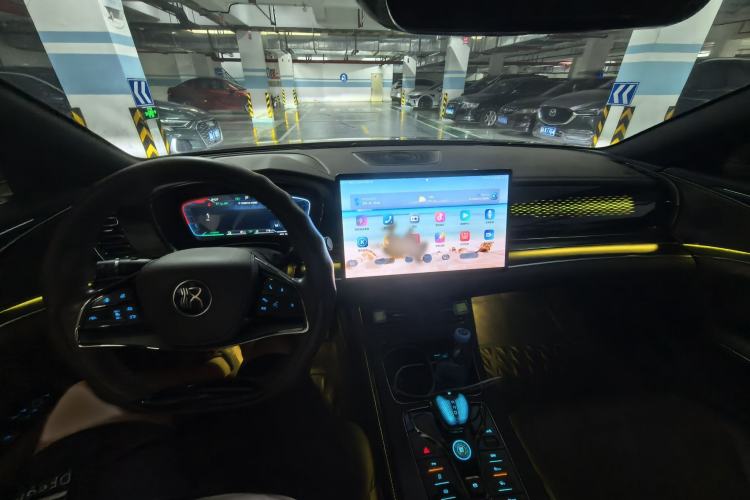 Used BYD Han 2022 DM-i 121KM Luxury Model Interior 2