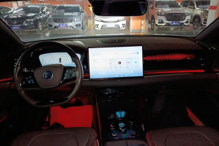 Used BYD Han 2022 DM-i 121KM Luxury Model Interior 2