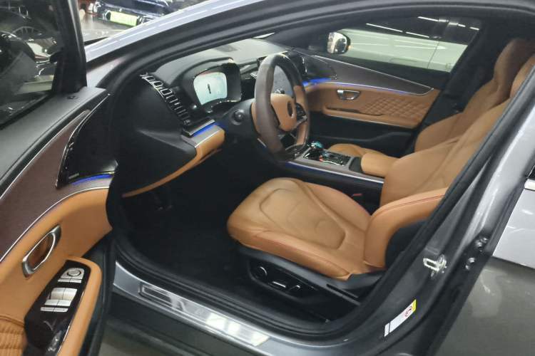 Used BYD Han 2022 EV Genesis Edition 610KM All-Wheel Drive Premium Model Interior 3