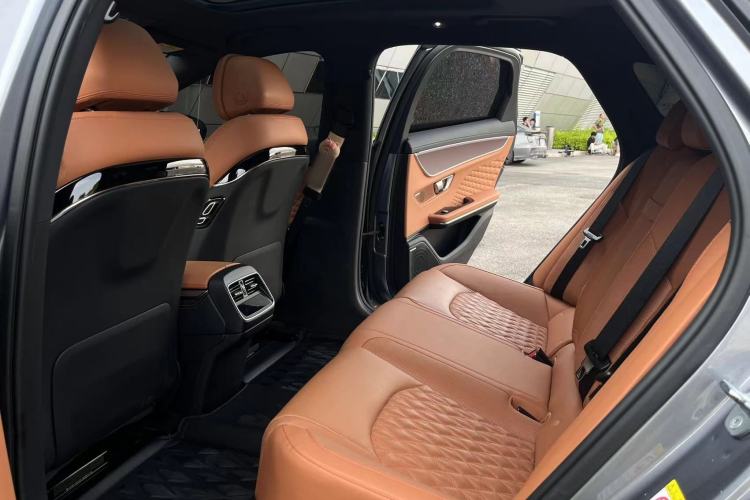 Used BYD Han 2022 DM-i 121KM Luxury Model Interior 3