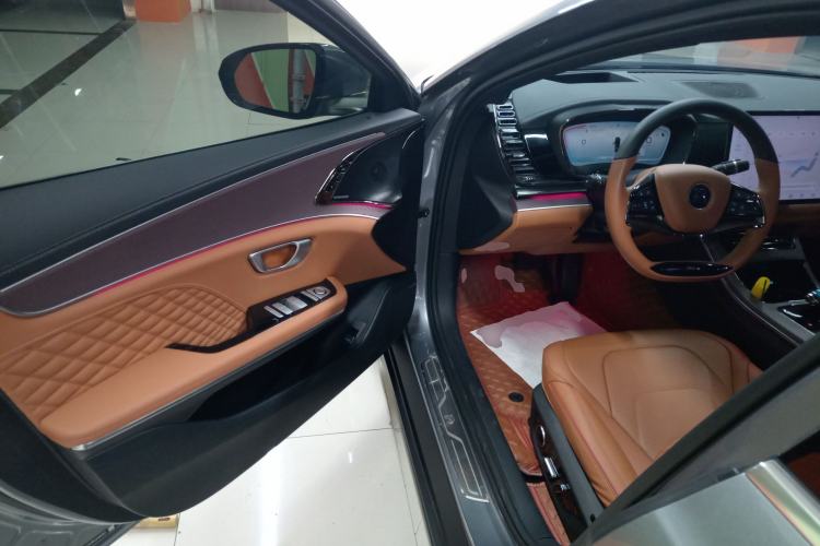 Used BYD Han 2022 DM-p 202km Four-Wheel Drive Flagship Model Interior 3