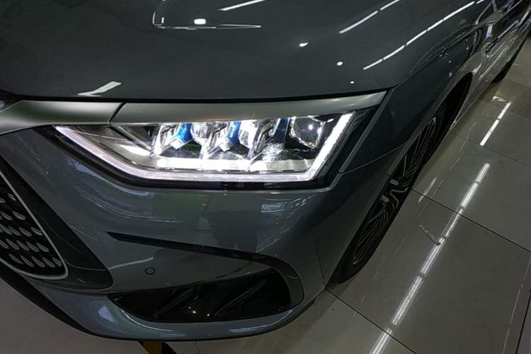Used BYD Han 2022 DM-i 121KM Luxury Model Left Front Headlight