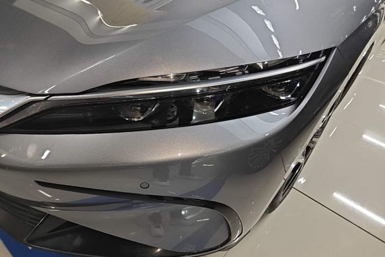Used BYD Han 2022 EV Genesis Edition 715 km Front-Wheel-Drive Flagship Model Left Front Headlight