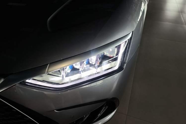 Used BYD Han 2022 DM-i 121KM Luxury Model Left Front Headlight
