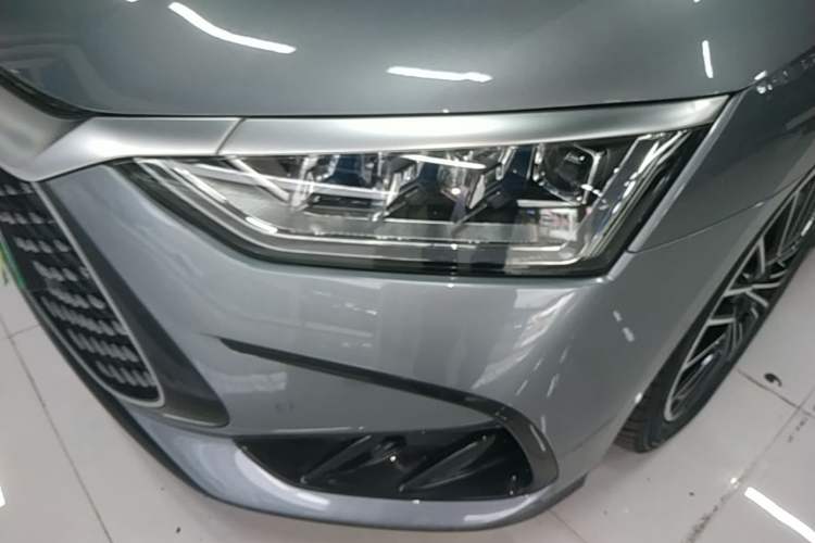 Used BYD Han 2022 DM-i 121KM Prestige Model Left Front Headlight