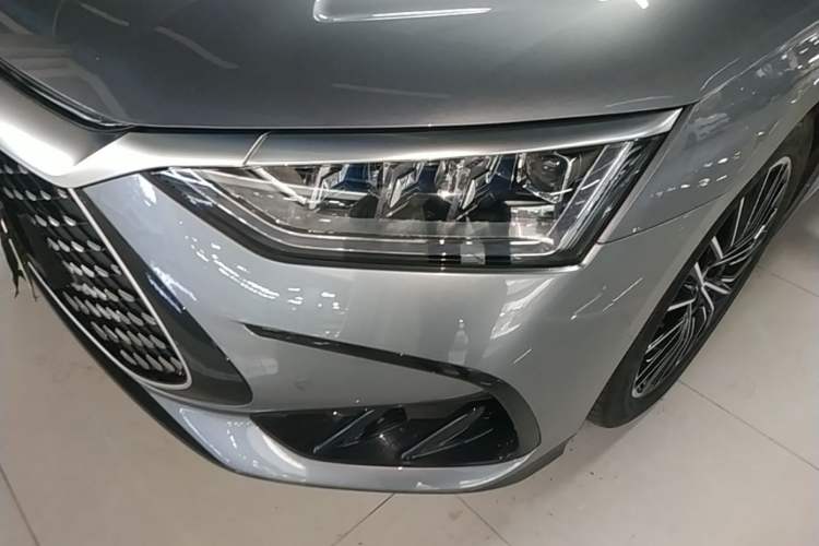 Used BYD Han 2022 DM-i 121KM Luxury Model Left Front Headlight
