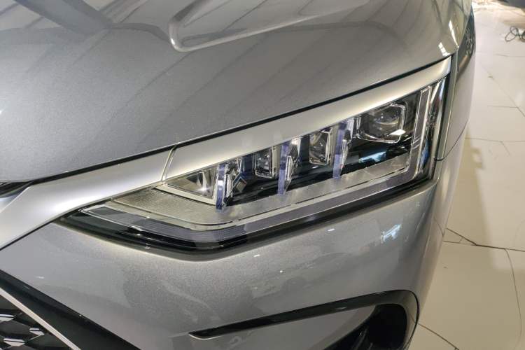 Used BYD Han 2022 DM-i 121KM Luxury Model Left Front Headlight