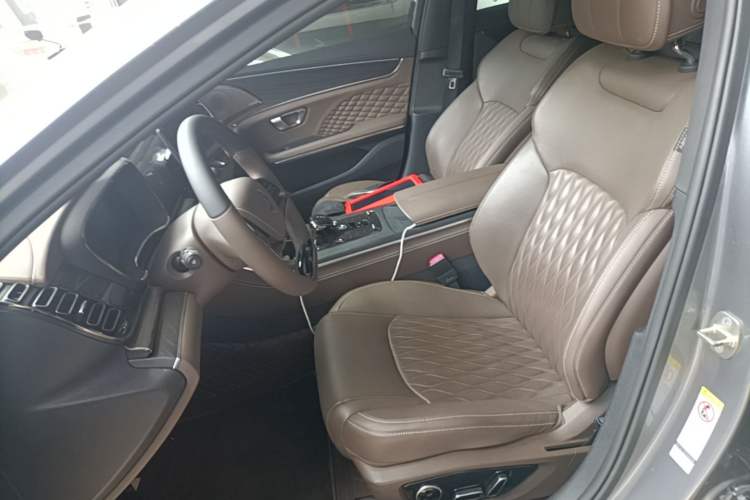 Used BYD Han 2022 DM-i 121KM Prestige Model Left Front Seat