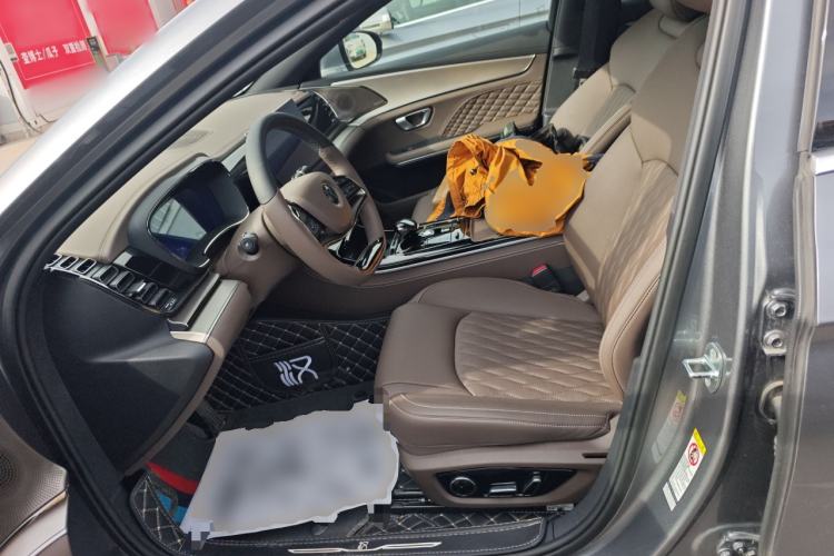 Used BYD Han 2022 EV Genesis Edition 715KM Front-Wheel-Drive Prestige Model Left Front Seat