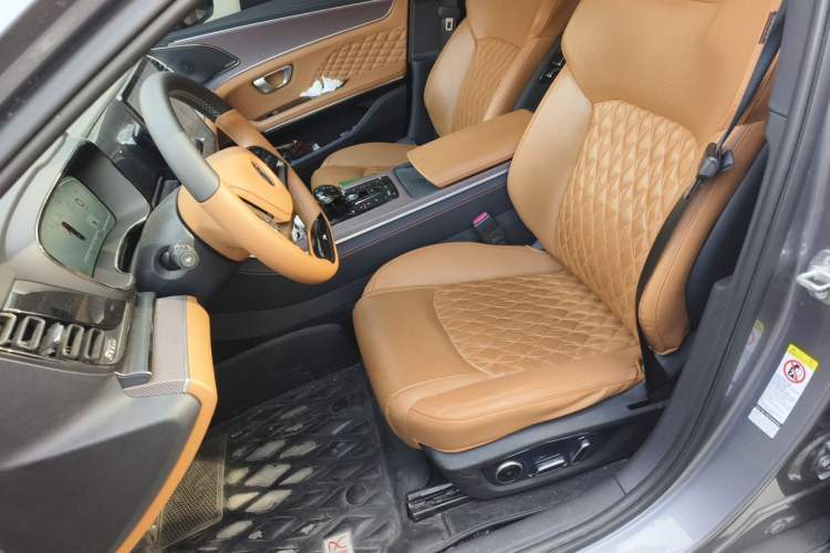 Used BYD Han 2022 DM-i 121KM Luxury Model Left Front Seat