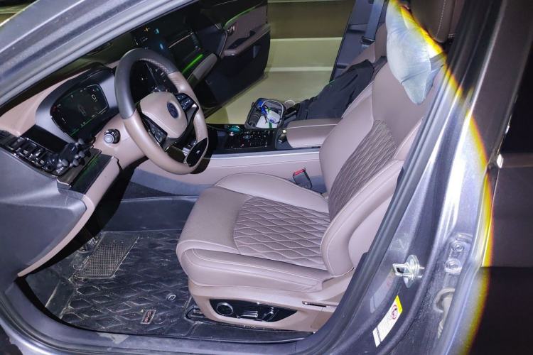 Used BYD Han 2022 EV Genesis Edition 715 km Front-Wheel-Drive Flagship Model Left Front Seat