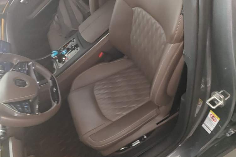 Used BYD Han 2022 DM-i 121KM Luxury Model Left Front Seat
