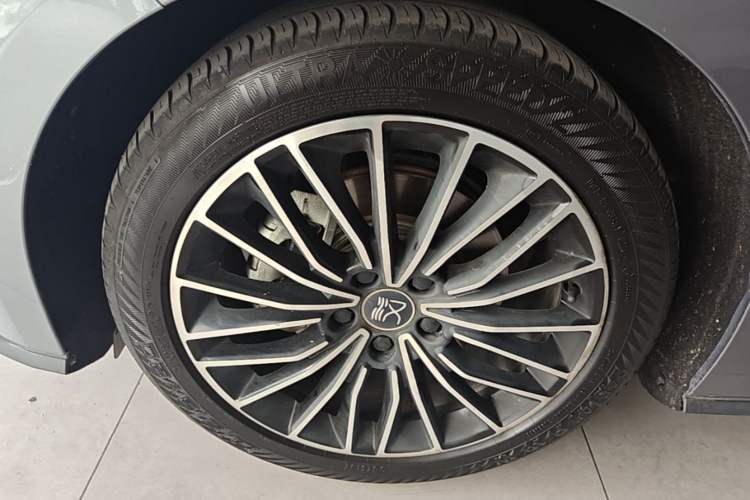 Used BYD Han 2022 EV Genesis Edition 715KM Front-Wheel-Drive Prestige Model Left Front Wheel Hub