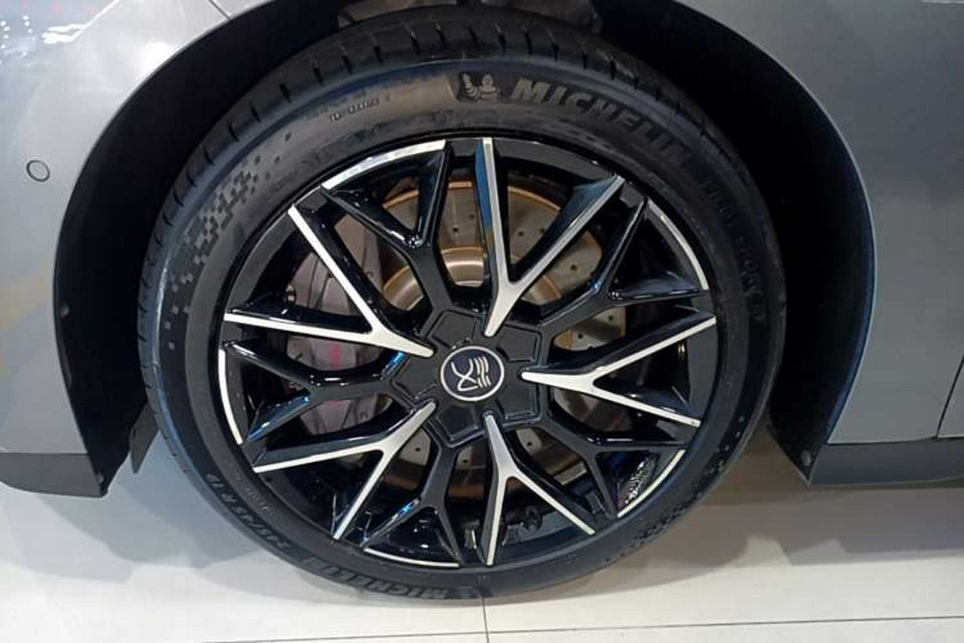 Used BYD Han 2022 EV Genesis Edition 610KM All-Wheel Drive Premium Model Left Front Wheel Hub