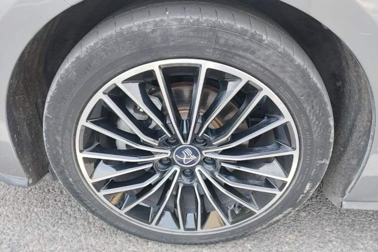 Used BYD Han 2022 EV Genesis Edition 715KM Front-Wheel-Drive Prestige Model Left Front Wheel Hub