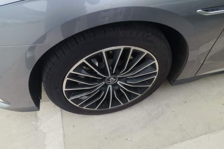 Used BYD Han 2022 DM-i 121KM Prestige Model Left Front Wheel Hub
